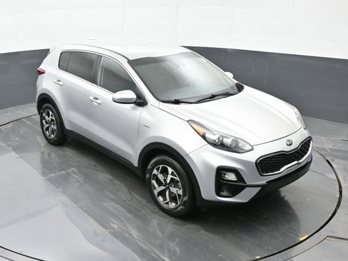 Used 2020 Kia Sportage LX image 29