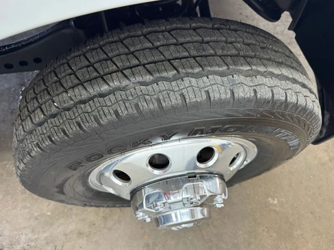 Used 2022 RAM 3500 Laramie AWD/4WD image 9