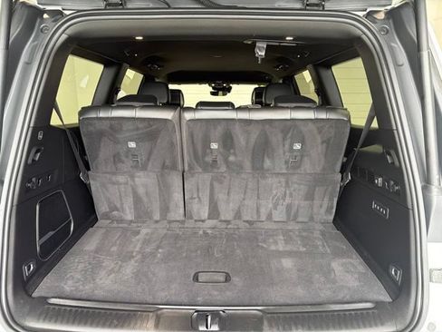 Used 2022 Jeep Wagoneer Series III AWD/4WD image 32