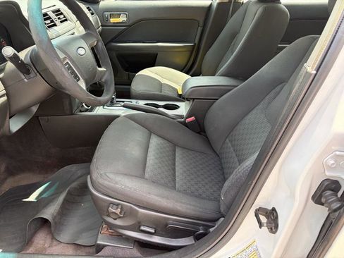Used 2010 Ford Fusion SE FWD image 10