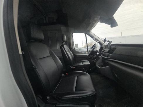Used 2022 Ford Transit 250 148 High Roof AWD image 8