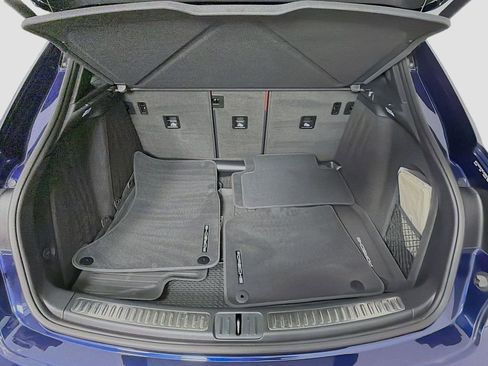 Certified 2022 Porsche Macan S image 26