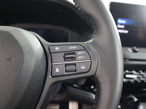 Used 2023 Honda Accord Sport image 39