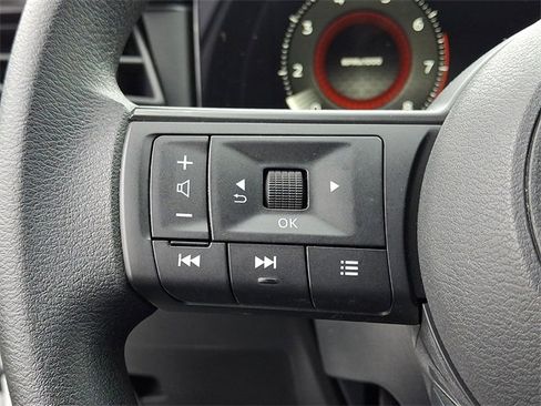 Used 2025 Nissan Kicks SV image 20