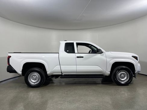 Used 2025 Toyota Tacoma SR image 2
