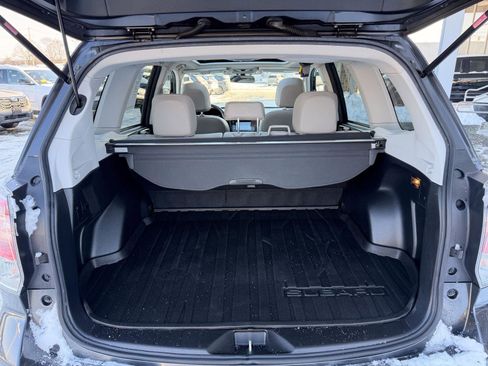Used 2017 Subaru Forester 2.5i Limited image 31