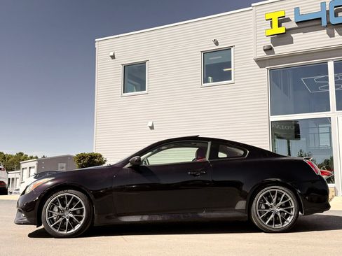 Used 2011 INFINITI G37 IPL RWD image 12