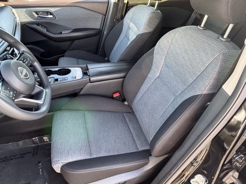 Used 2023 Nissan Rogue SV FWD image 14