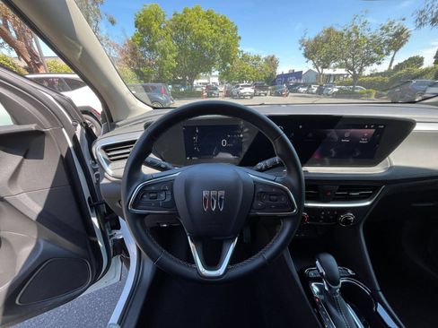 Used 2025 Buick Encore GX Preferred FWD image 28