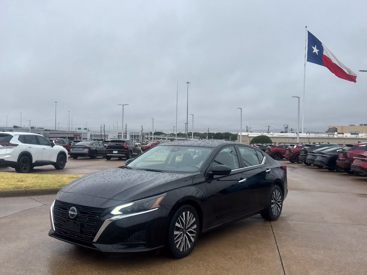 Certified 2023 Nissan Altima 2.5 SV FWD image 9