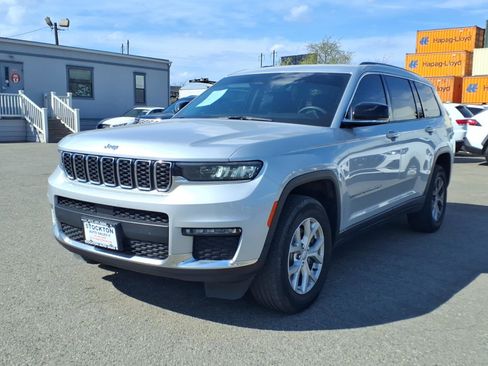 Used 2023 Jeep Grand Cherokee L Limited image 3