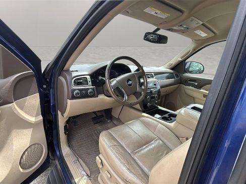 Used 2013 Chevrolet Avalanche LT w/ All-Star Edition image 17