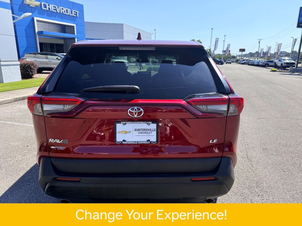 Used 2023 Toyota RAV4 LE FWD image 5