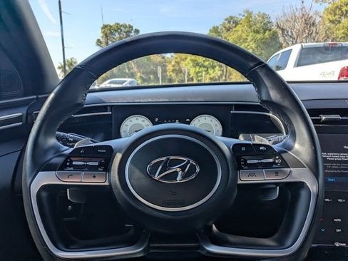 Used 2023 Hyundai Santa Cruz SEL Premium image 19