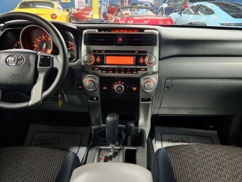 Used 2012 Toyota 4Runner SR5 w/ Convenience Pkg AWD/4WD image 26