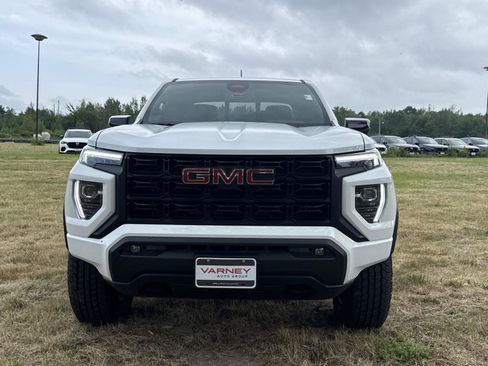 New 2026 GMC Canyon Elevation w/ Convenience Package AWD/4WD image 2