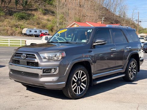 Used 2023 Toyota 4Runner Limited AWD/4WD image 9