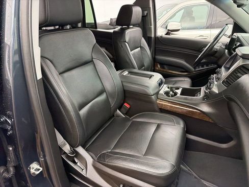 Used 2019 Chevrolet Tahoe LT image 34