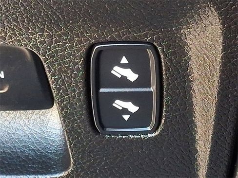 Used 2021 RAM 1500 Big Horn image 27