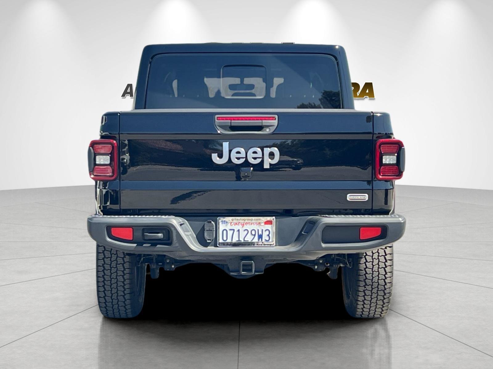 Used 2022 Jeep Gladiator Overland w/ Popular Equipment Package AWD/4WD image 4