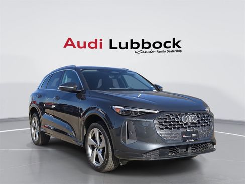 Used 2025 Audi Q5 Premium Plus w/ Premium Plus image 1