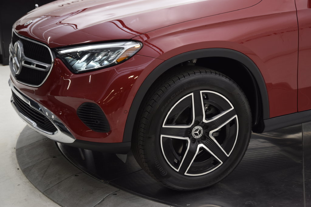 Certified 2026 Mercedes-Benz GLC 300 image 11