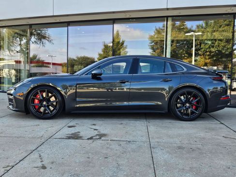 New 2026 Porsche Panamera Turbo image 2