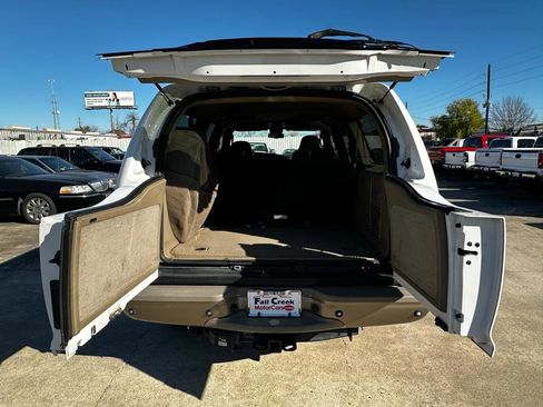 Used 2005 Ford Excursion Eddie Bauer image 30