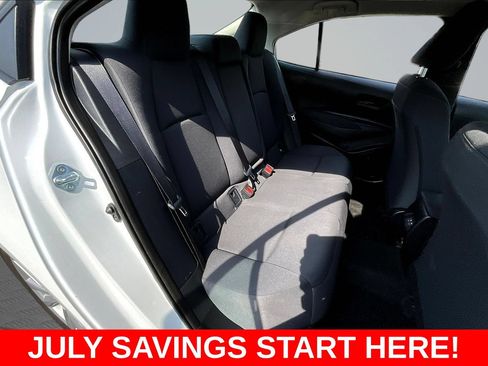 Used 2025 Toyota Corolla LE w/ LE Premium Package FWD image 33