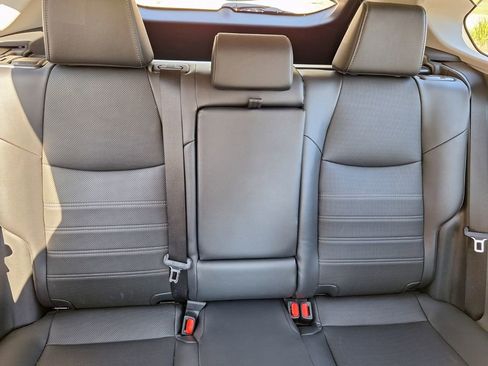 Used 2024 Toyota RAV4 Limited image 29