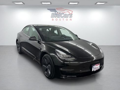 Used 2021 Tesla Model 3 Long Range AWD/4WD image 3
