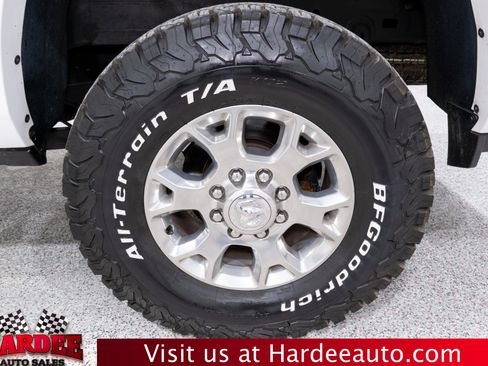 Used 2020 RAM 2500 Laramie image 10