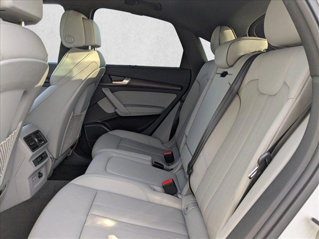 Used 2023 Audi Q5 2.0T Premium Plus w/ Premium Plus Package AWD/4WD image 15