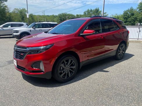 Used 2023 Chevrolet Equinox RS w/ RS Leather Package AWD/4WD image 4