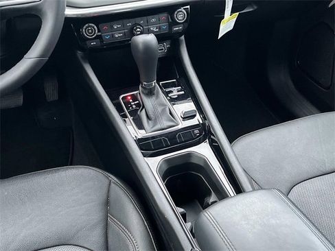 Used 2023 Jeep Compass Limited image 14