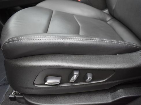 Certified 2024 Cadillac XT5 Sportv w/ LPO, Red Accent Package image 11