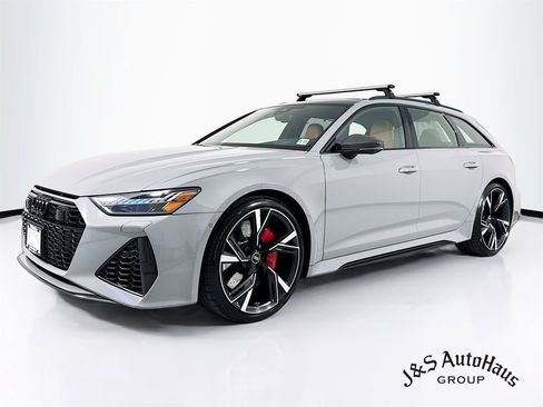 Used 2022 Audi RS 6 w/ Carbon Optic Package AWD/4WD image 3