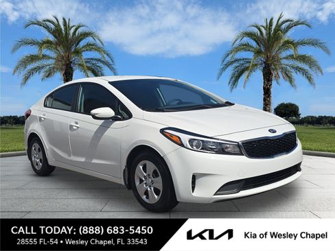 Used 2018 Kia Forte LX FWD image 1
