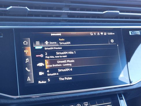 Used 2021 Audi Q8 Premium Plus image 28