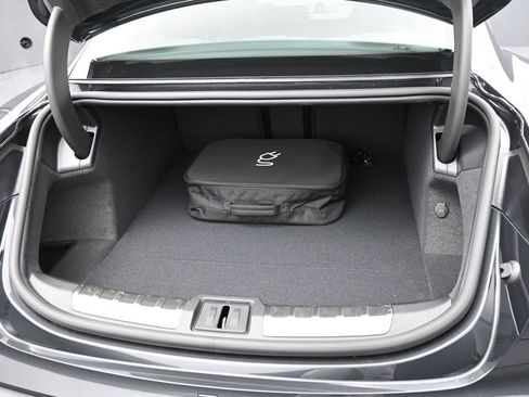 New 2026 Porsche Taycan image 34