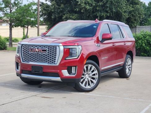 Used 2024 GMC Yukon Denali w/ LPO, Floor Liner Package AWD/4WD image 1