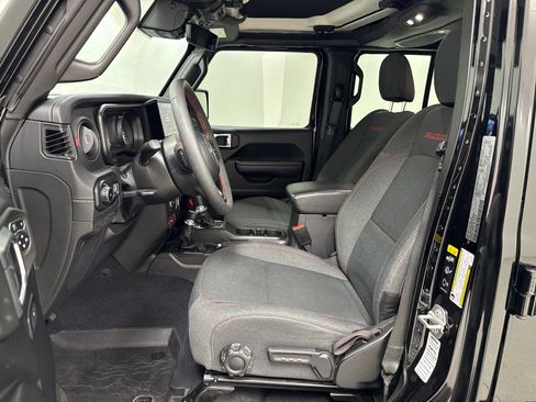 Used 2024 Jeep Wrangler Unlimited Rubicon w/ Technology Group AWD/4WD image 12