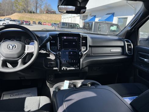 Used 2025 RAM 2500 Big Horn image 16