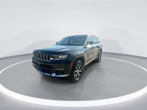 Used 2024 Jeep Grand Cherokee L Limited w/ Luxury Tech Group II AWD/4WD image 4