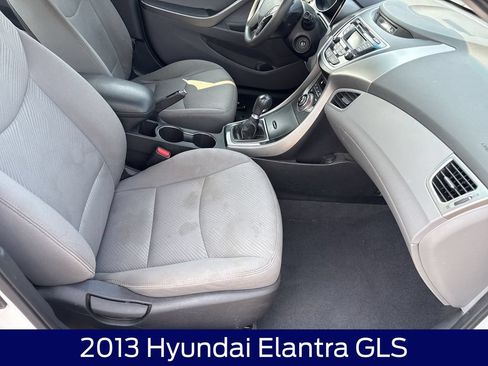 Used 2013 Hyundai Elantra GLS FWD image 12