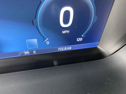 Used 2023 Ford F150 Lightning Lariat image 18