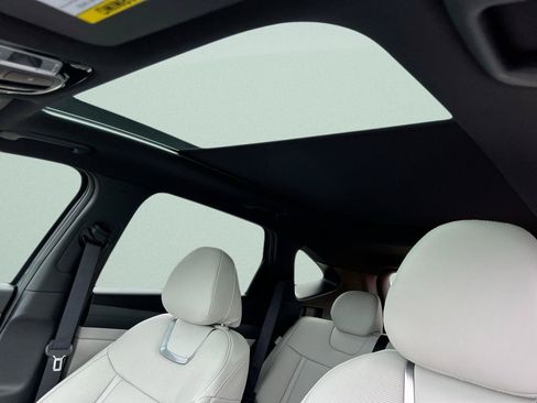 New 2026 Hyundai Tucson Limited FWD image 31