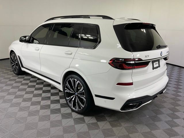 Used 2023 BMW X7 M60i w/ Executive Package AWD/4WD image 4