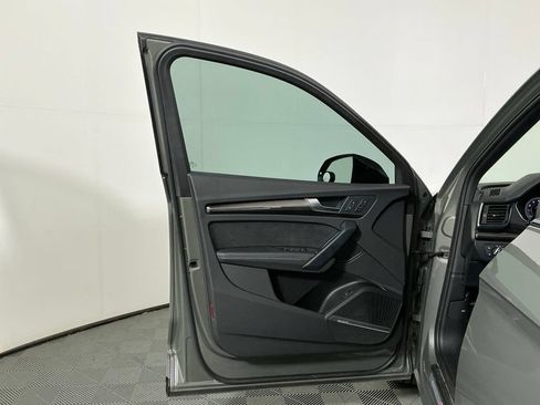 Used 2023 Audi SQ5 Premium Plus w/ Premium Plus Package AWD/4WD image 19