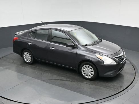 Used 2015 Nissan Versa SV image 47